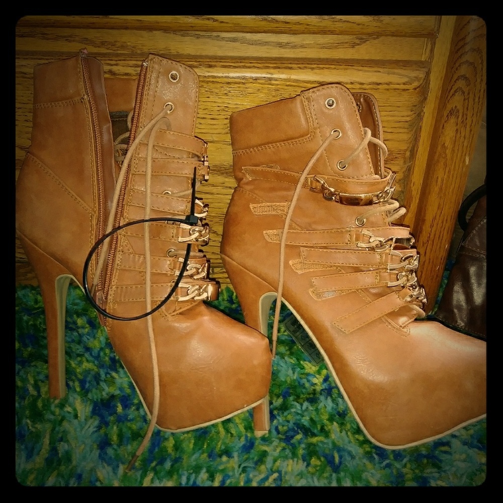 New sexy heels booties 6.5